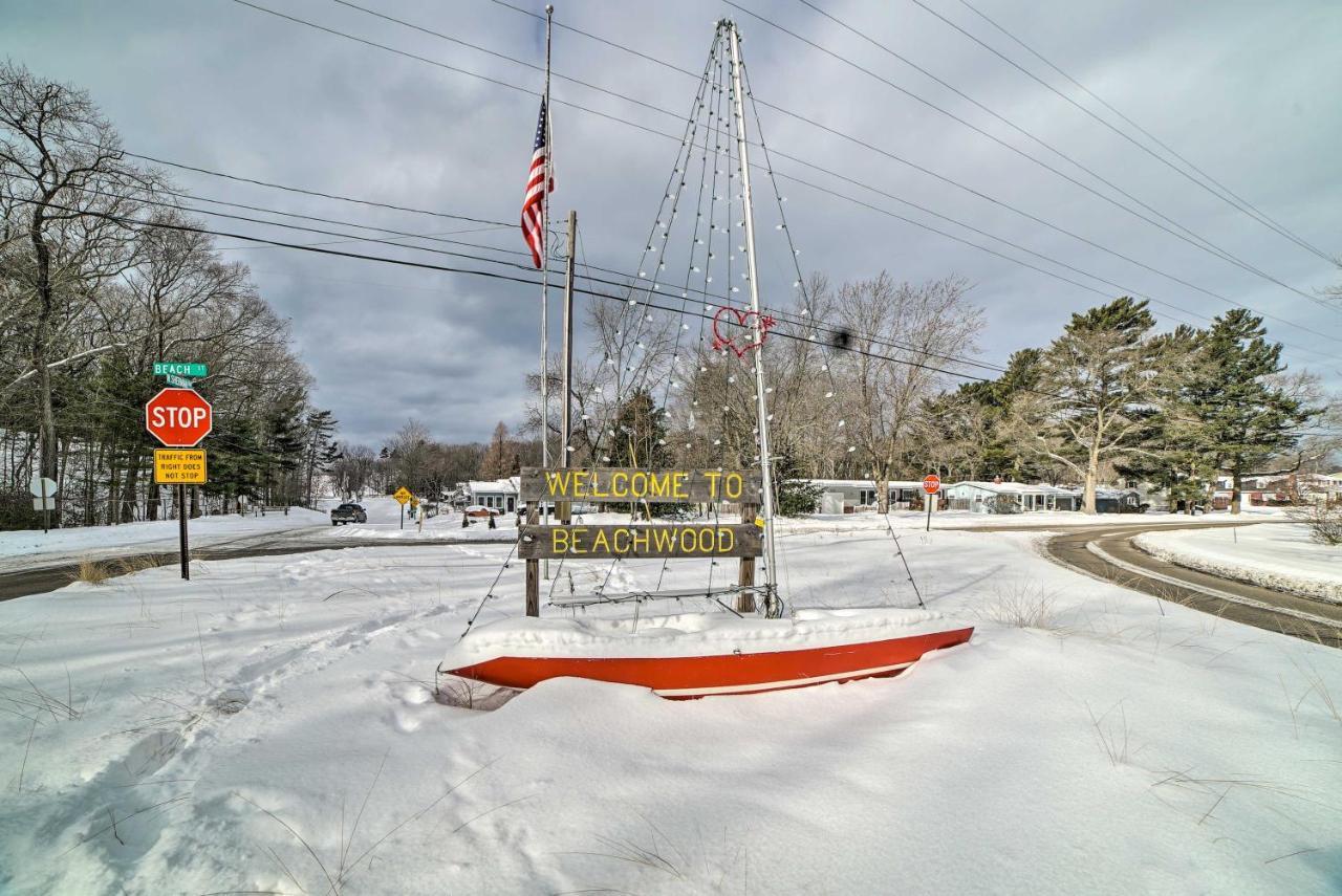 Walk To Beach Lake Michigan Getaway! Muskegon Luaran gambar